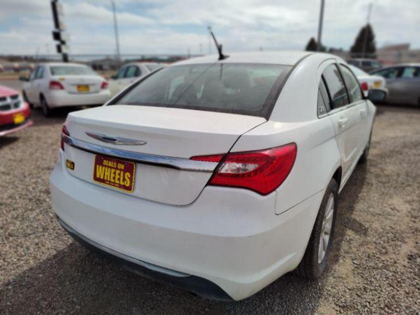 2013 Chrysler 200 Touring (1C3CCBBB3DN) with an 2.4L L4 DOHC 16V engine, 6-Speed Automatic transmission, located at 4801 10th Ave S,, Great Falls, MT, 59405, 0.000000, 0.000000 - Photo#4