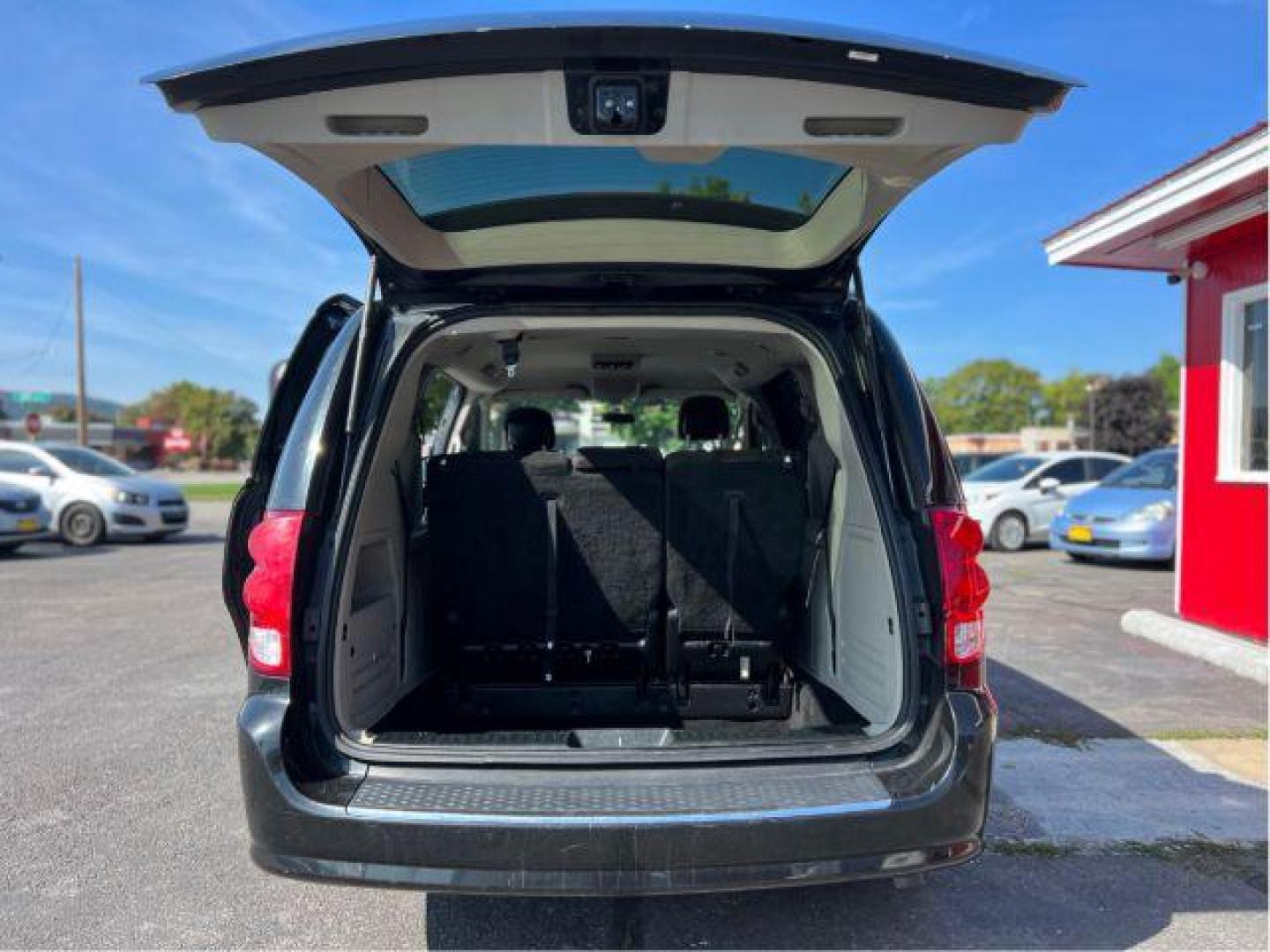 2013 Dodge Grand Caravan SE (2C4RDGBG5DR) with an 3.6L V6 DOHC 24V engine, 6-Speed Automatic transmission, located at 601 E. Idaho St., Kalispell, MT, 59901, (406) 300-4664, 0.000000, 0.000000 - Photo#8