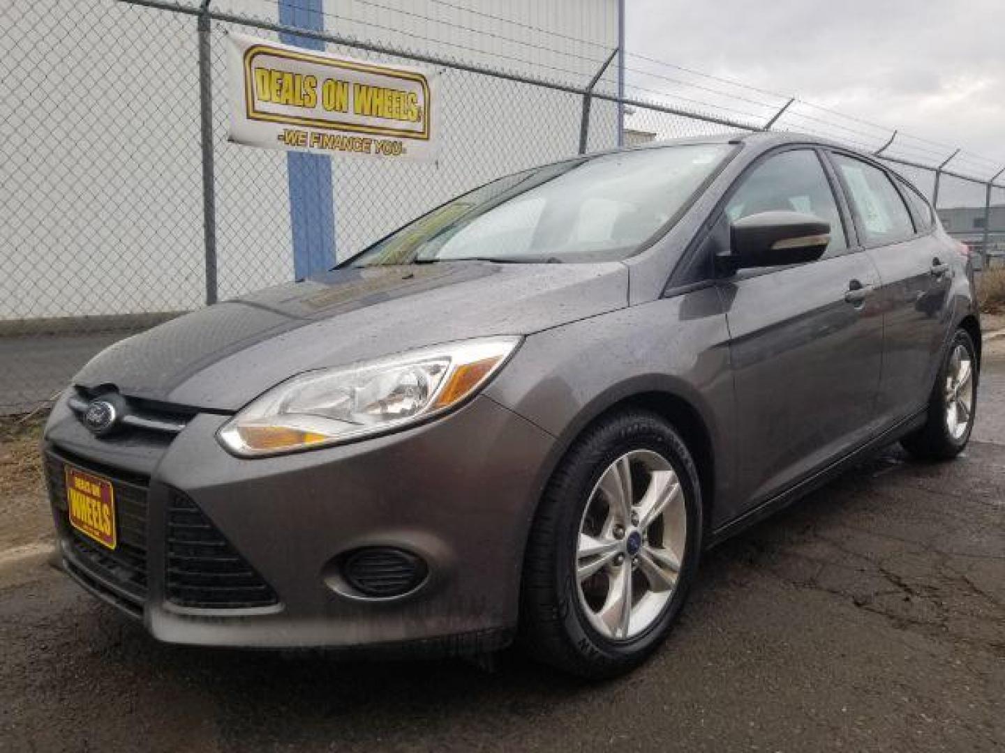 2013 Ford Focus SE Hatch (1FADP3K29DL) with an 2.0L L4 DOHC 16V engine, located at 601 E. Idaho St., Kalispell, MT, 59901, (406) 300-4664, 0.000000, 0.000000 - Photo#0