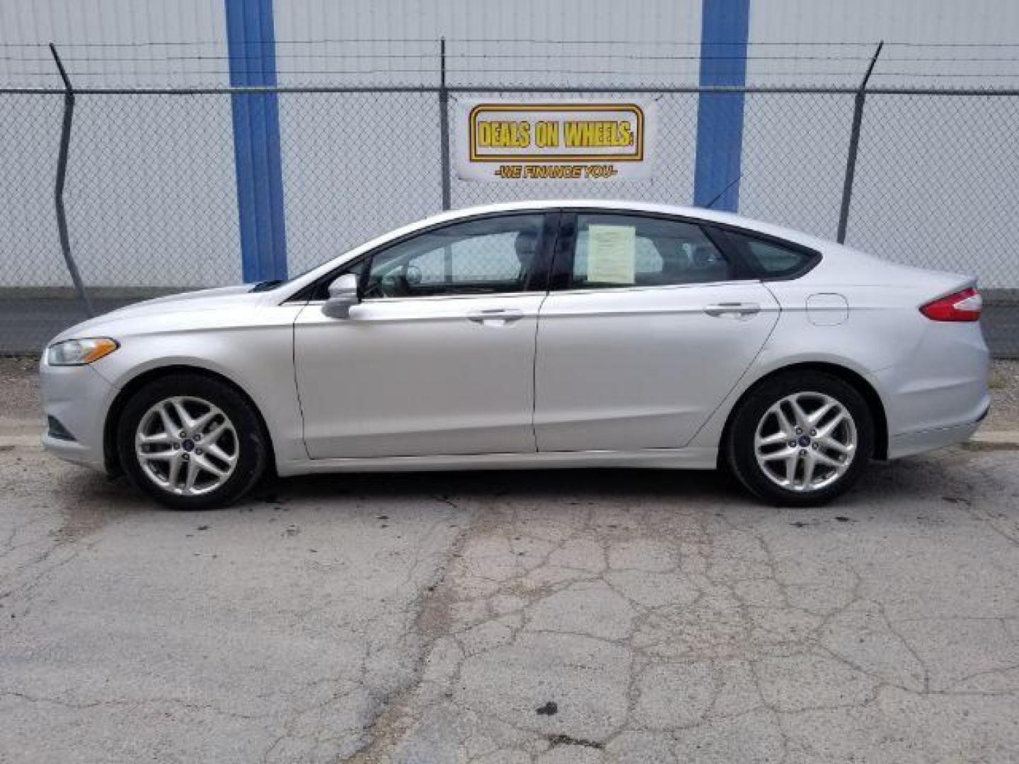 2013 Ford Fusion SE (3FA6P0HR5DR) with an 1.6L L4 DOHC 16V engine, located at 1821 N Montana Ave., Helena, MT, 59601, 0.000000, 0.000000 - Photo#2