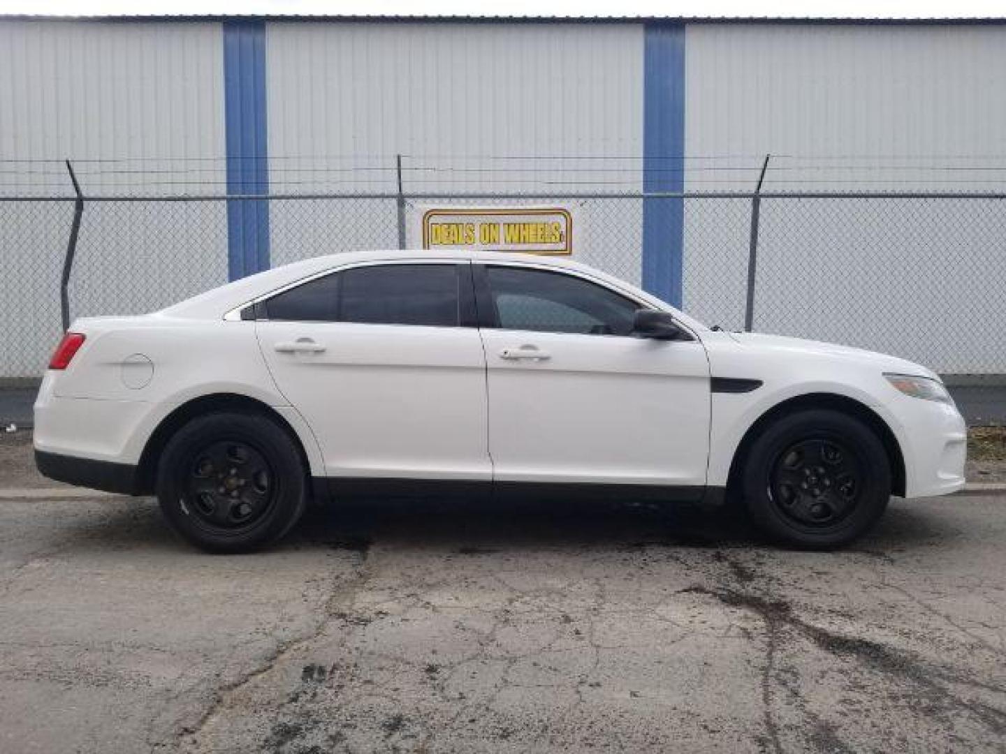 2013 Ford Taurus Police AWD (1FAHP2M87DG) with an 3.5L V6 DOHC 24V engine, 6-Speed Automatic transmission, located at 4801 10th Ave S,, Great Falls, MT, 59405, 0.000000, 0.000000 - Photo#3