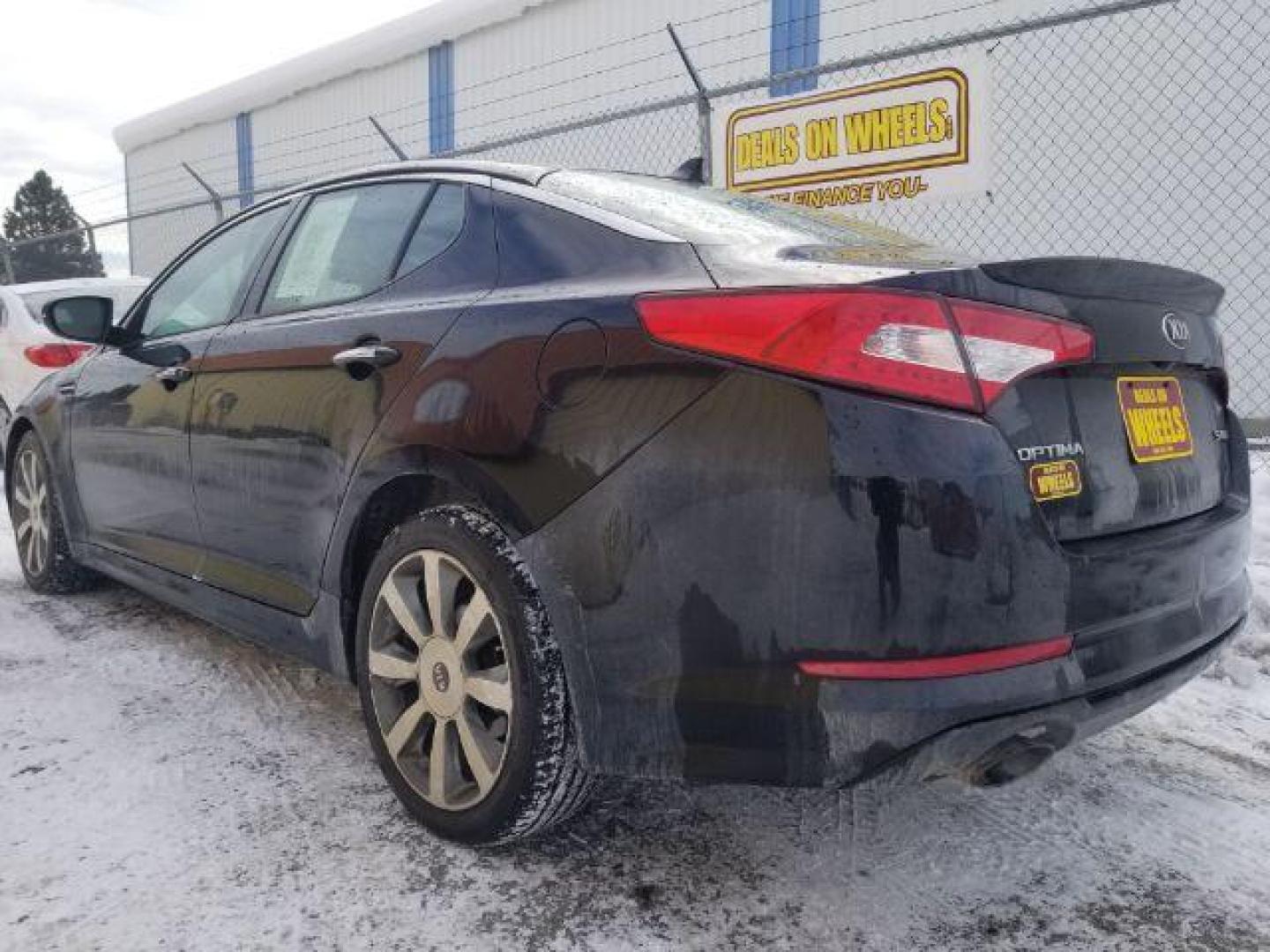 2013 Kia Optima SX (5XXGR4A63DG) with an 2.0L L4 DOHC 16V TURBO engine, 6-Speed Automatic transmission, located at 4801 10th Ave S,, Great Falls, MT, 59405, 0.000000, 0.000000 - Photo#5