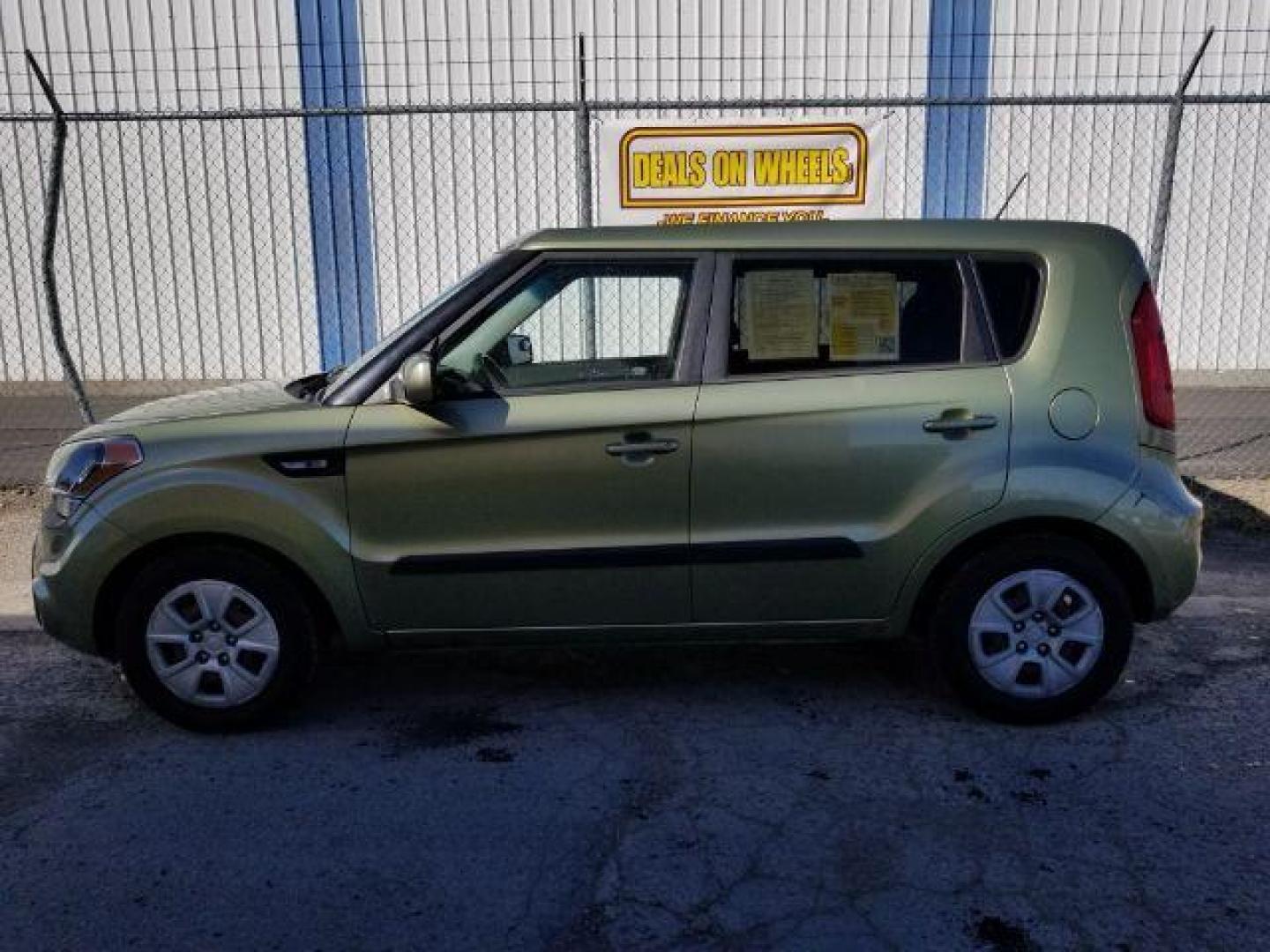 2013 Kia Soul Base (KNDJT2A57D7) with an 1.6L L4 DOHC 16V engine, Automatic transmission, located at 1800 West Broadway, Missoula, 59808, (406) 543-1986, 46.881348, -114.023628 - Photo#2