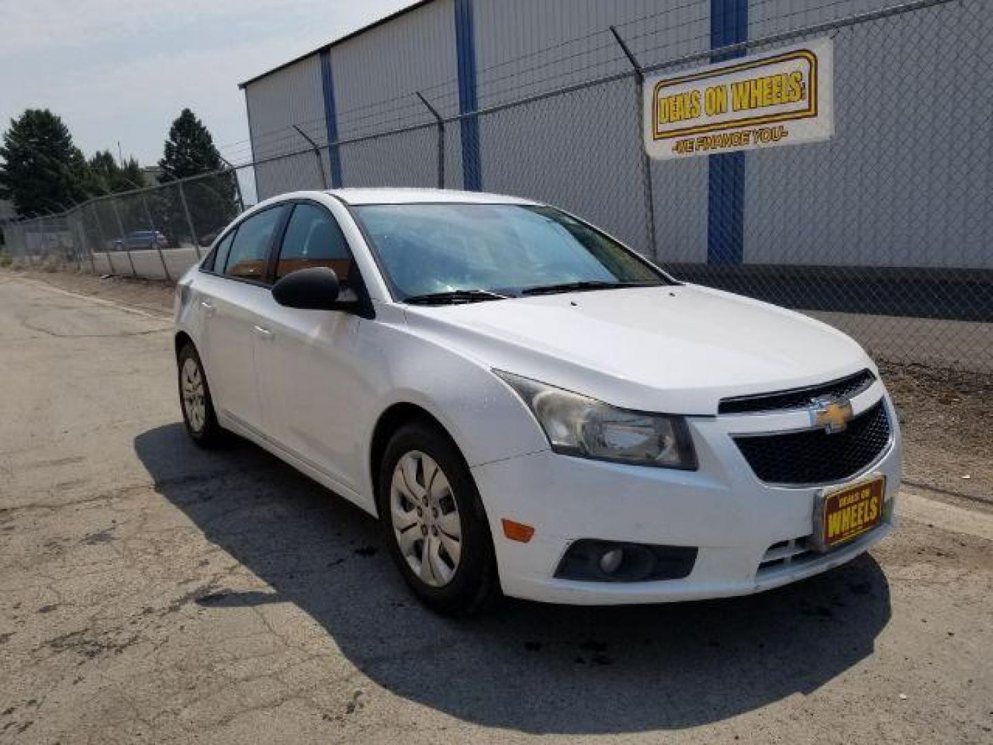 2014 Chevrolet Cruze LS Auto (1G1PA5SG6E7) with an 1.8L L4 DOHC 16V engine, 6-Speed Automatic transmission, located at 4801 10th Ave S,, Great Falls, MT, 59405, 0.000000, 0.000000 - Photo#6