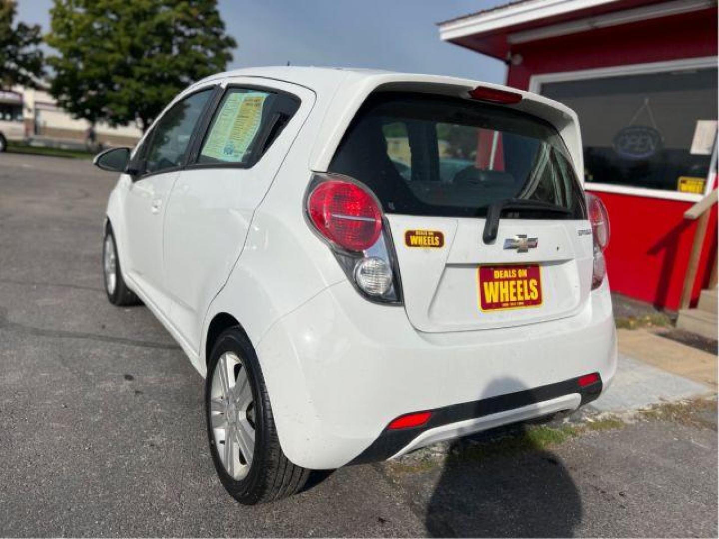 2014 Chevrolet Spark 1LT Auto (KL8CD6S94EC) with an 1.2L L4 16V DOHC engine, Continuously Variable Transmission transmission, located at 601 E. Idaho St., Kalispell, MT, 59901, (406) 300-4664, 0.000000, 0.000000 - Photo#2