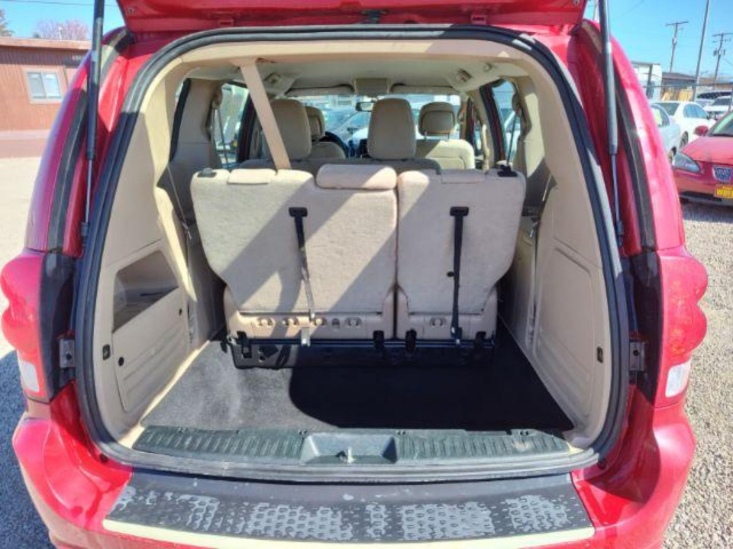 2014 Dodge Grand Caravan SE (2C4RDGBG2ER) with an 3.6L V6 DOHC 24V engine, 6-Speed Automatic transmission, located at 4801 10th Ave S,, Great Falls, MT, 59405, 0.000000, 0.000000 - Photo#13