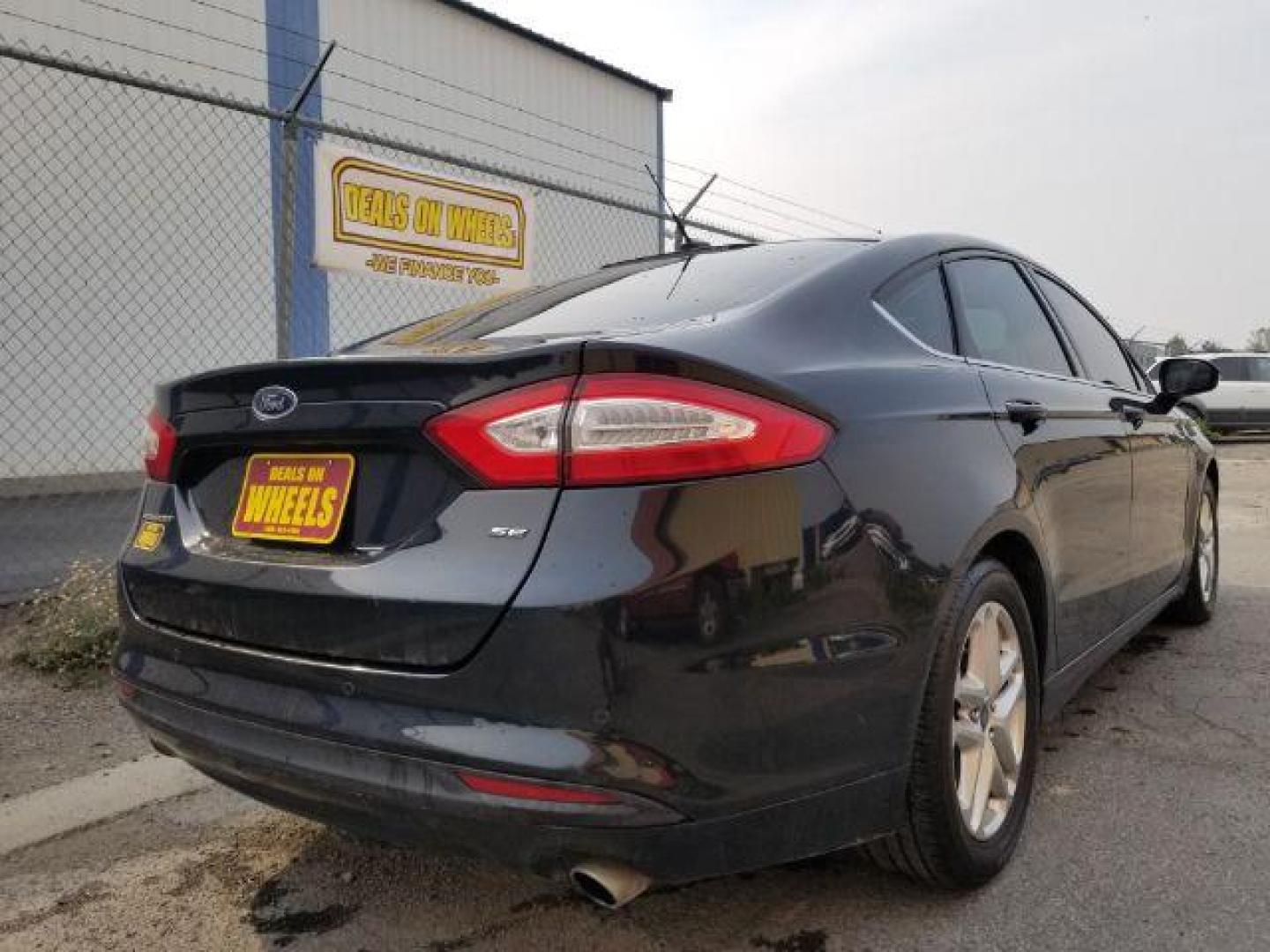 2014 Ford Fusion SE (3FA6P0H70ER) with an 2.5L L4 DOHC 16V engine, located at 4801 10th Ave S,, Great Falls, MT, 59405, 0.000000, 0.000000 - Photo#13