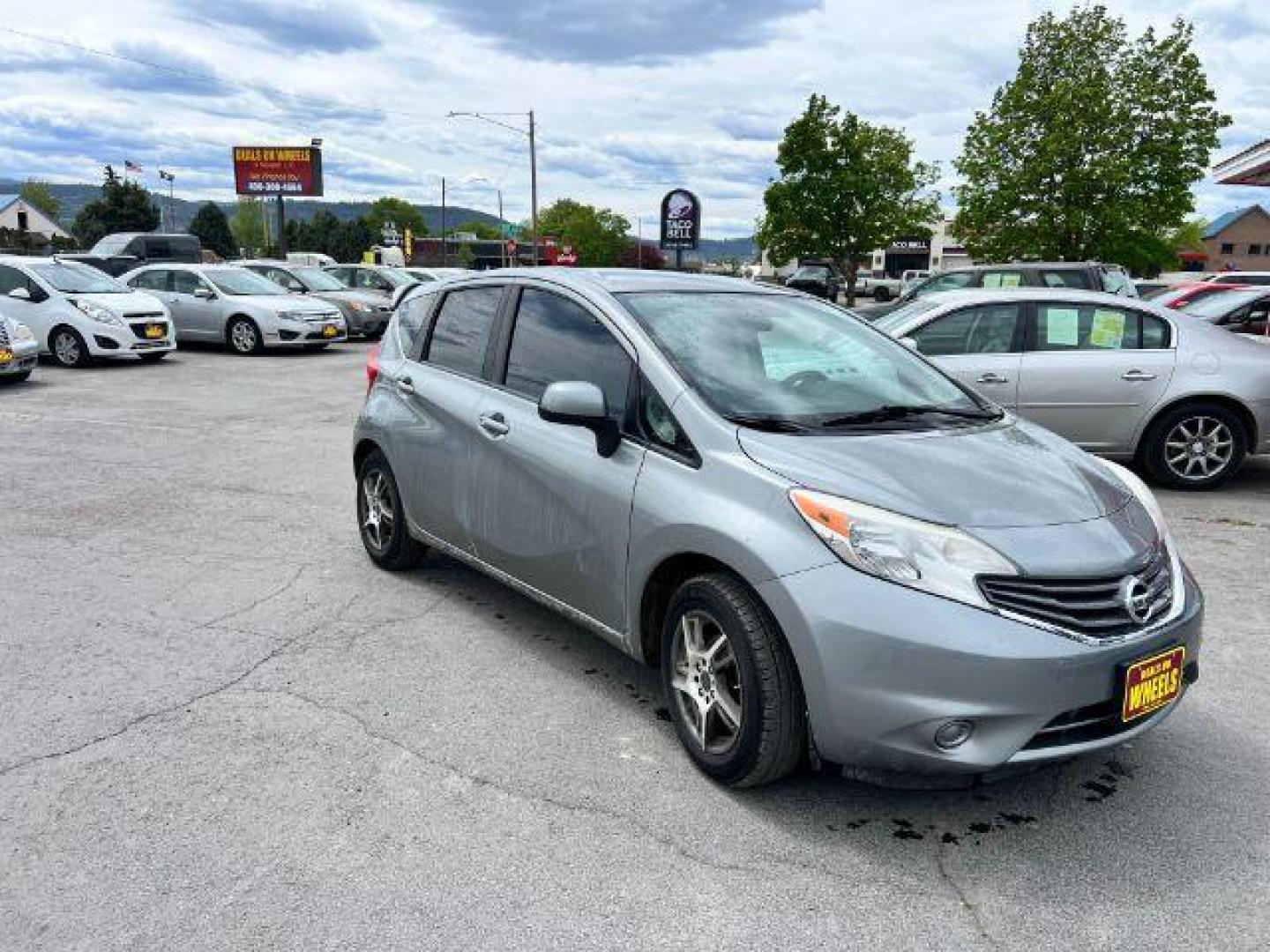 2014 Nissan Versa Note S (3N1CE2CPXEL) with an 1.6L L4 DOHC 16V engine, 5-Speed Manual transmission, located at 601 E. Idaho St., Kalispell, MT, 59901, (406) 300-4664, 0.000000, 0.000000 - Photo#2