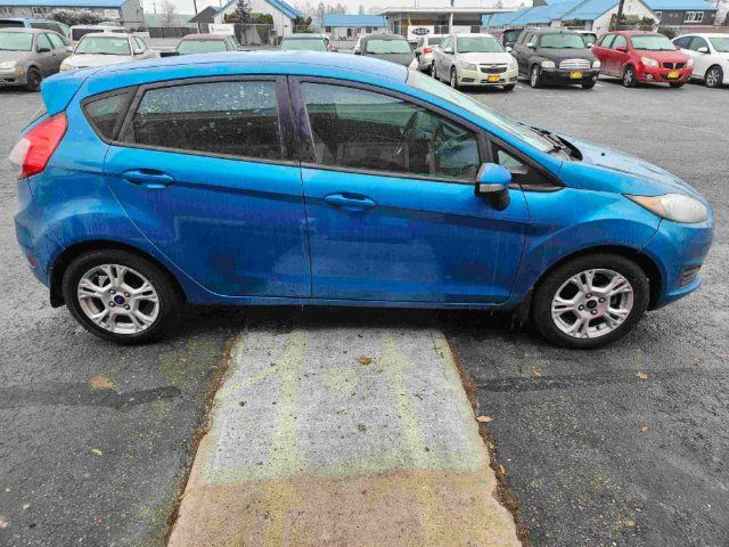 2015 Ford Fiesta SE Hatchback (3FADP4EJ6FM) with an 1.6L L4 DOHC 16V engine, located at 601 E. Idaho St., Kalispell, MT, 59901, (406) 300-4664, 0.000000, 0.000000 - Photo#5