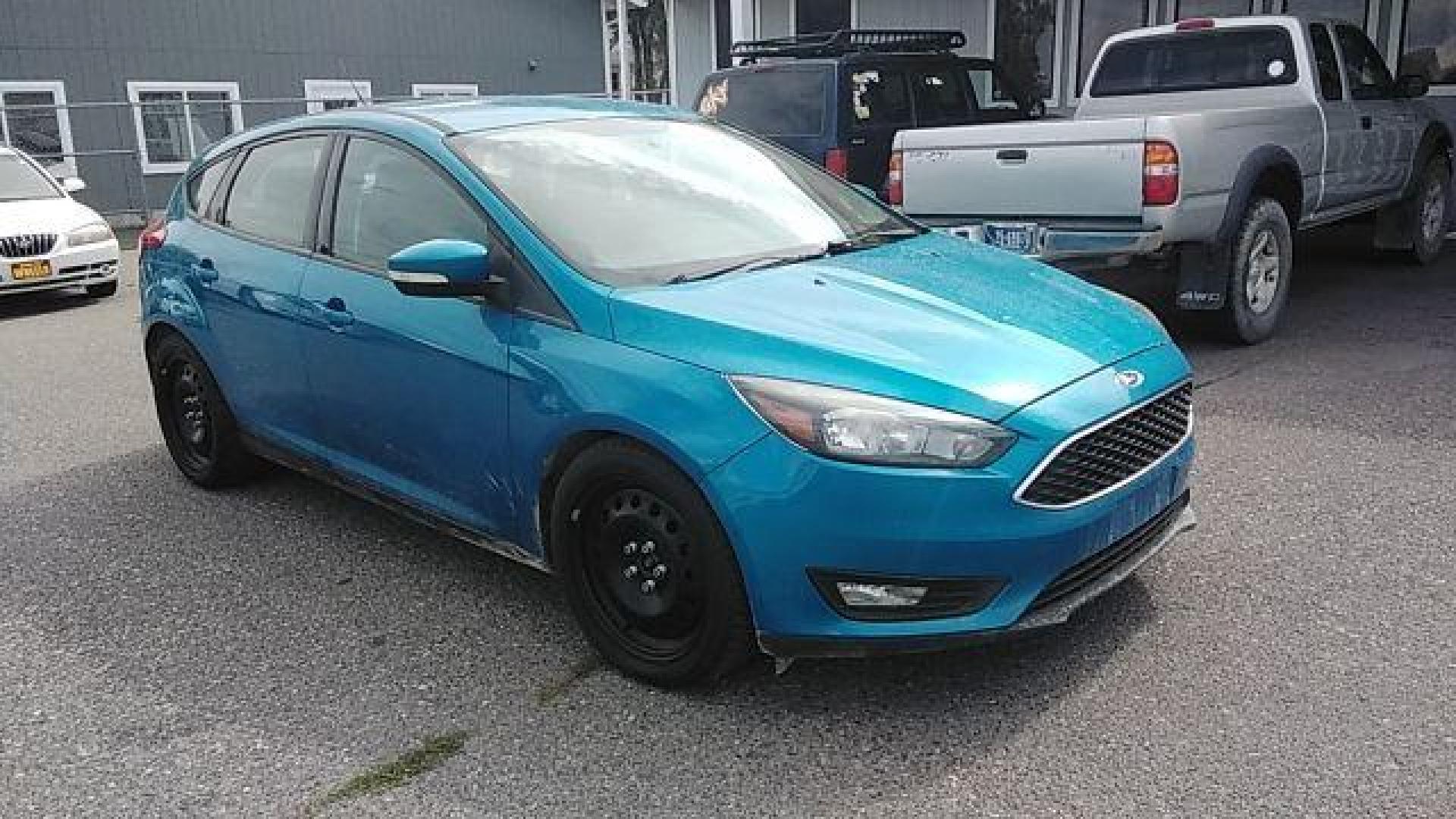 2015 Ford Focus SE Hatch (1FADP3K29FL) with an 2.0L L4 DOHC 16V engine, 5-Speed Manual transmission, located at 1821 N Montana Ave., Helena, MT, 59601, 0.000000, 0.000000 - Photo#2