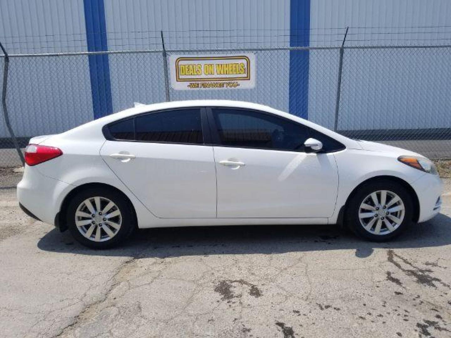 2015 Kia Forte EX (KNAFX4A69F5) with an 1.8L L4 DOHC 16V engine, 6-Speed Automatic transmission, located at 601 E. Idaho St., Kalispell, MT, 59901, (406) 300-4664, 0.000000, 0.000000 - Photo#5