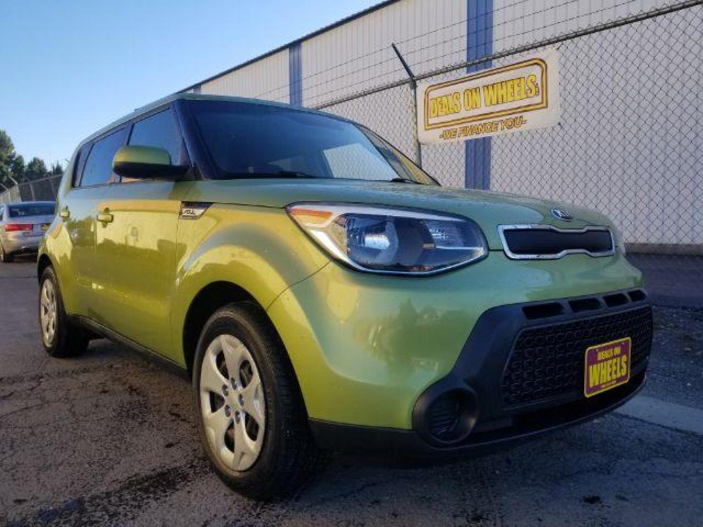 2015 Kia Soul Base (KNDJN2A26F7) with an 1.6L L4 DOHC 16V engine, located at 4801 10th Ave S,, Great Falls, MT, 59405, 0.000000, 0.000000 - Photo#2