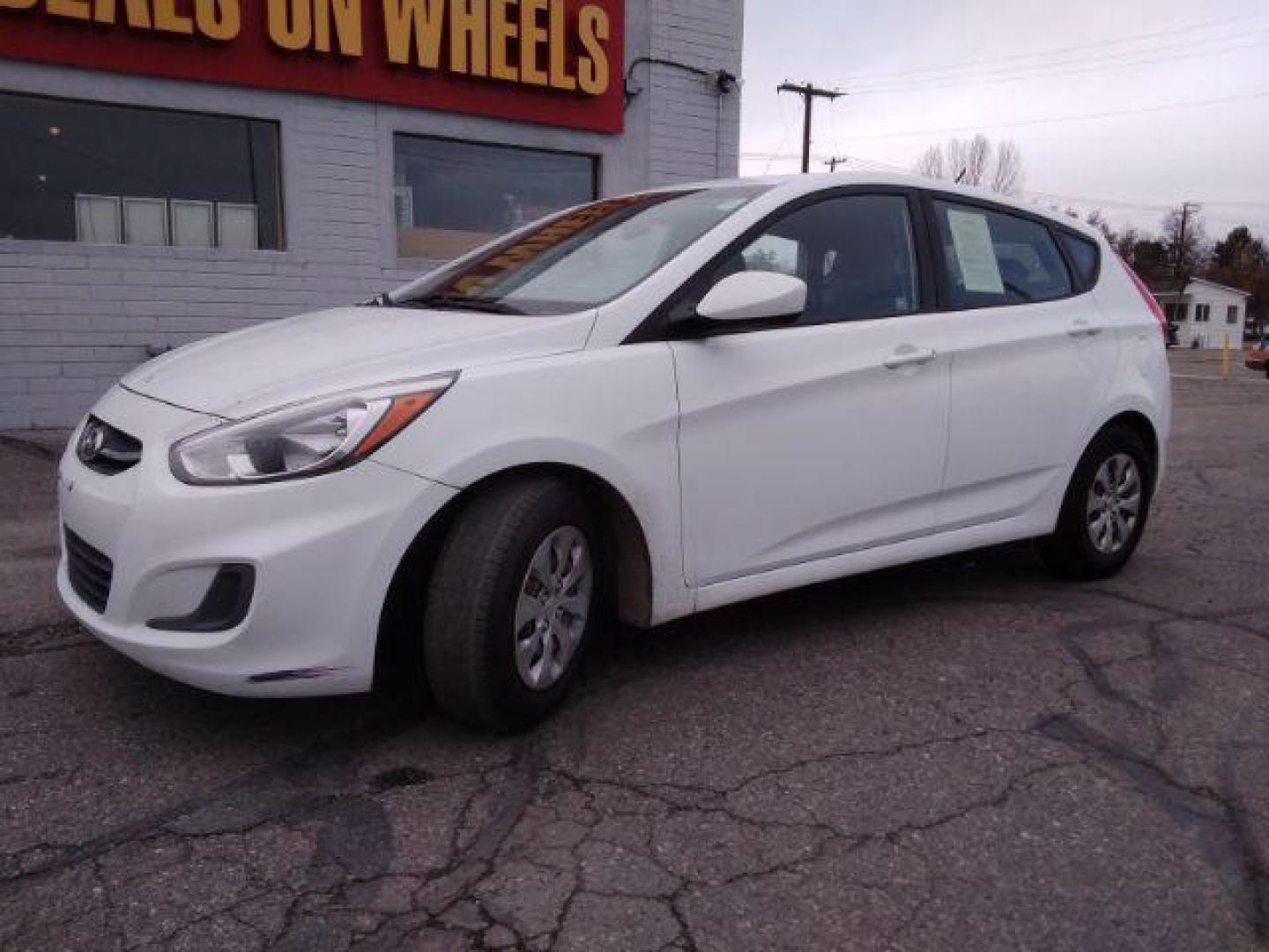 2016 Hyundai Accent SE 5-Door 6A (KMHCT5AE0GU) with an 1.6L L4 DOHC 16V engine, 6-Speed Automatic transmission, located at 4047 Montana Ave., Billings, MT, 59101, 45.770847, -108.529800 - Photo#0