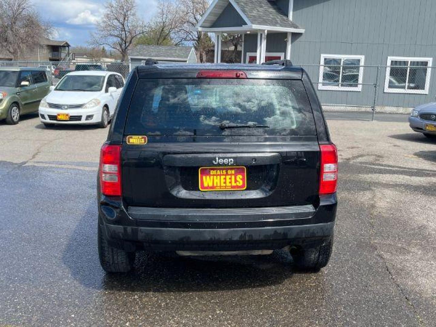 2016 Jeep Patriot Sport 2WD (1C4NJPAB7GD) with an 2.4L L4 DOHC 16V engine, located at 1821 N Montana Ave., Helena, MT, 59601, 0.000000, 0.000000 - Photo#4