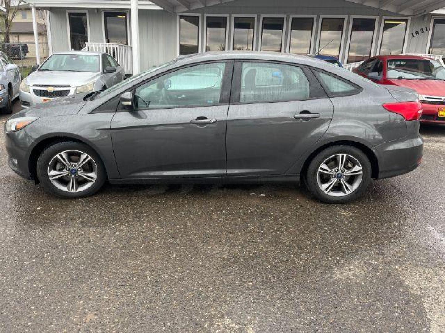 2017 Ford Focus SE Sedan (1FADP3FEXHL) with an 1.0L L3 engine, located at 1821 N Montana Ave., Helena, MT, 59601, 0.000000, 0.000000 - Photo#5